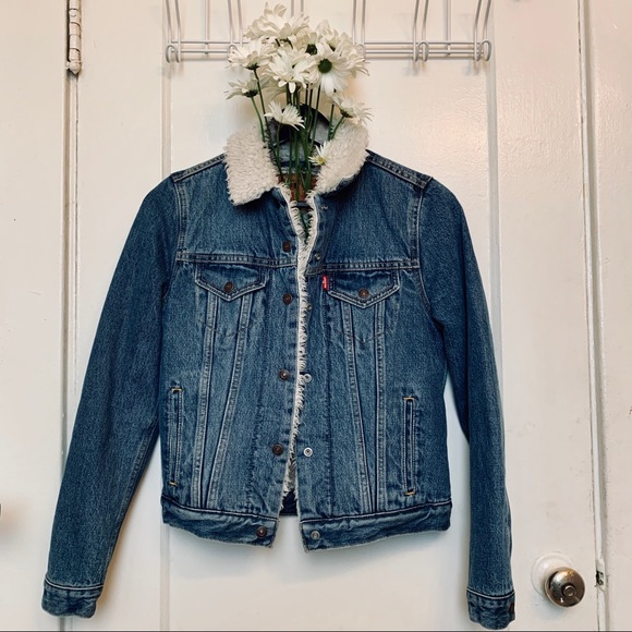 Levi’s Sherpa Trucker Jacket mid blue - Picture 2 of 6